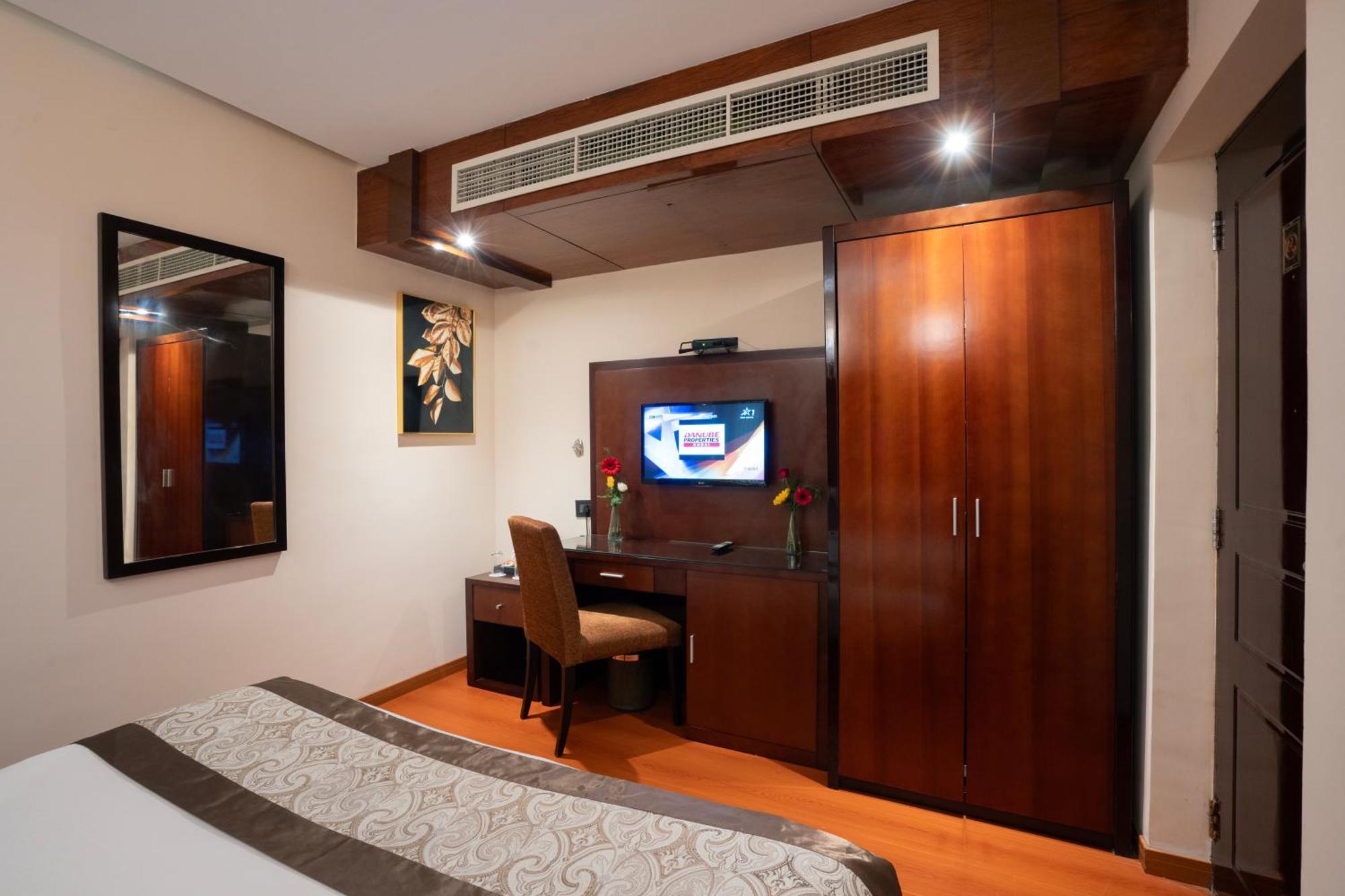 โรงแรมพาร์ค อเวนิว เชนไน ภายนอก รูปภาพ